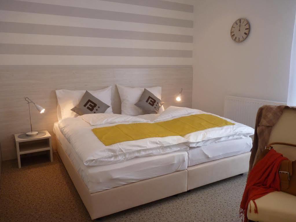 Hotel Blie, Bed & Breakfast, Self Check-In 혼 외부 사진